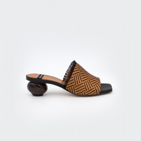 suede black brown PALAW Mule with low heel design. Angel Alarcon women's shoe brand. Spring Summer 2020 shoe collection.