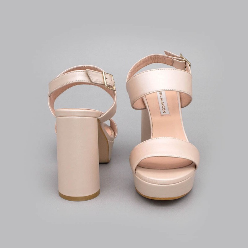 NOA - Sandalias de novia nude rosa palo plataforma tacón redondo y alto. Zapatos de novia 2020 de piel Ángel Alarcón España