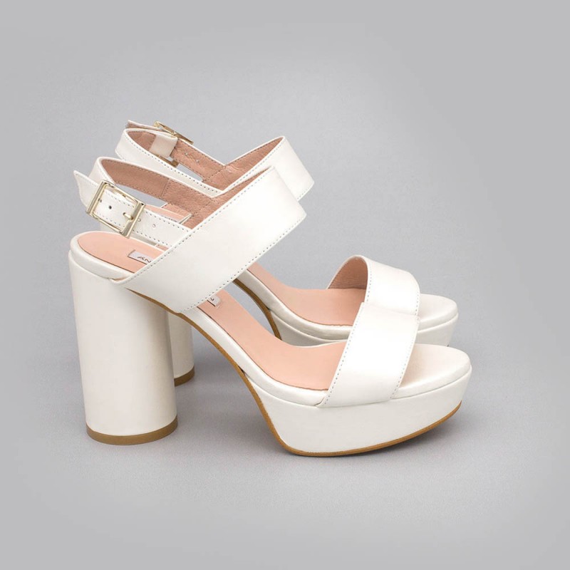 White - NOA - Platform sandals with high and rounded heel. Wedding shoes 2020. Angel Alarcon brand. Made in Spain women's shoes