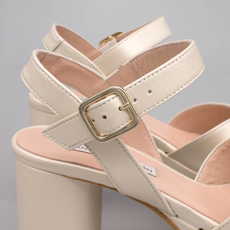 INNA Sandalias cómodas de piel hueso ivory de tacón medio ancho y plataforma zapatos de novia 2020