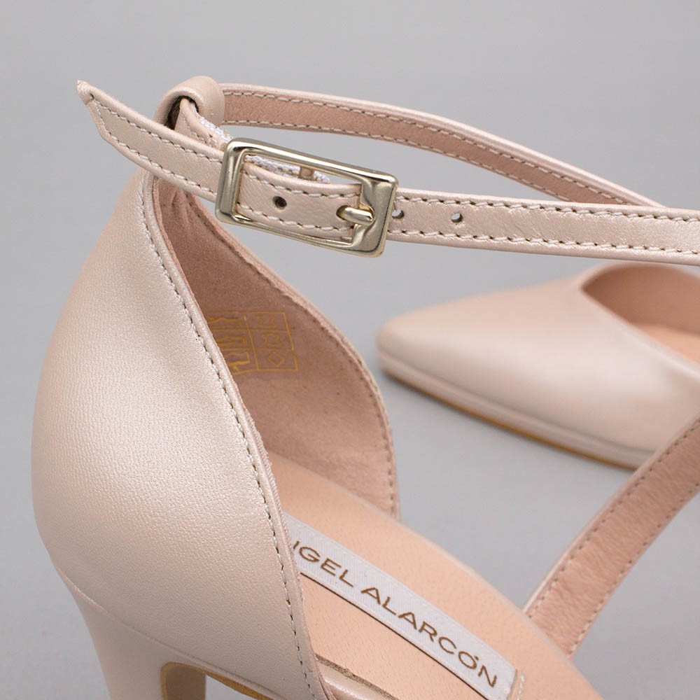 Nude leather - LILIAM - Comfortable, medium heel and low platform wedding Shoes 2020. Made in Spain. D'orsay pointed toe