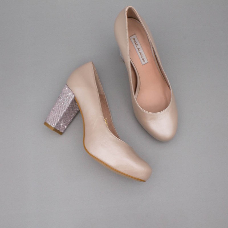 SIBYL - nude rosa palo Zapatos cerrados de piel cómodos de punta redonda y tacón ancho. Zapatos de novia boda 2020