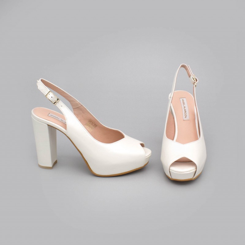 ZOE - peep toe blanco de piel. Zapatos destalonados tacón alto ancho y plataforma. Zapatos de novia 2020 Ángel Alarcón boda