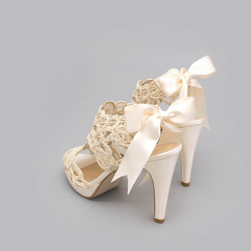 Ivory lace satin - LOVERS - Platforms High heels Sandals. Wedding and party women's shoes 2020. Made in Spain. Angel Alarcon.