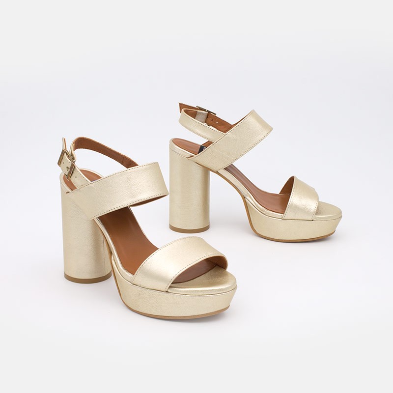 Piel dorada. MAHE - Sandalias de plataforma con tacón alto y redondo. Zapatos mujer verano 2021 20145-750U-G Ángel Alarcón