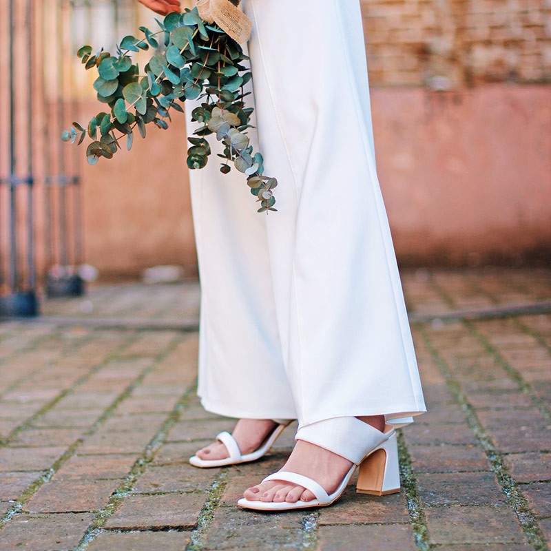 Sandalias de novia y sandalias fiesta online. Zapatos de España