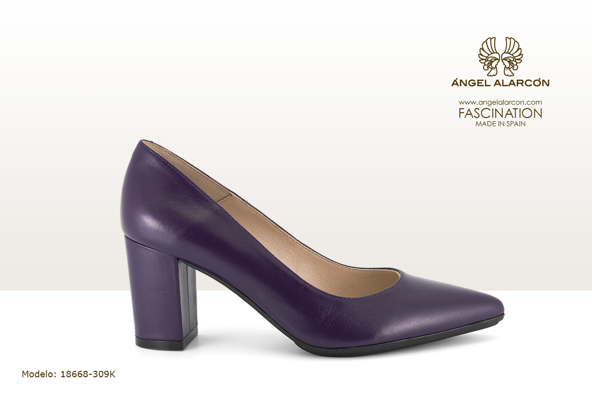18668-309K zapatos invierno 2019 winter autumn shoes Angel Alarcon - zapato cerrado de tacon ancho de piel morado lila