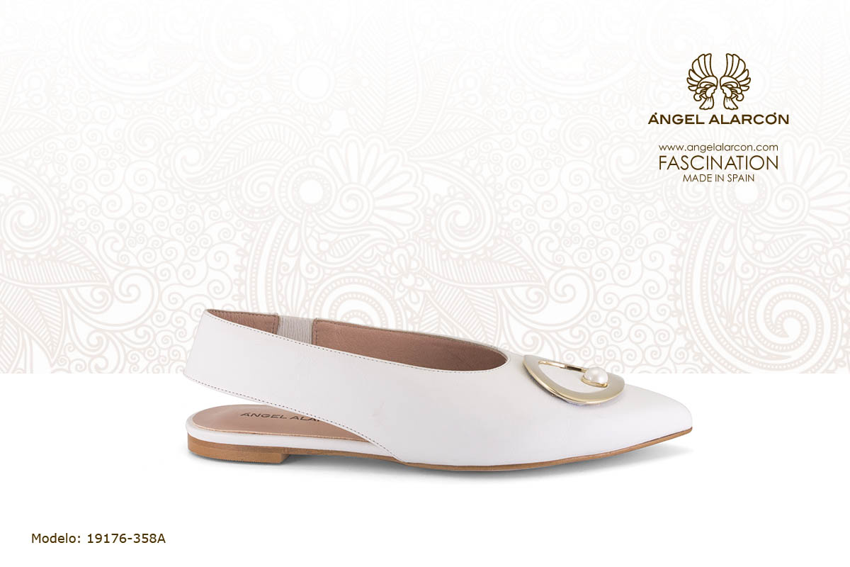 3 slingback plano destalonado blanco - zapatos de vestir y fiesta de la marca Angel Alarcon - calzado de mujer - coleccion primavera verano 2019 - 19176-358A
